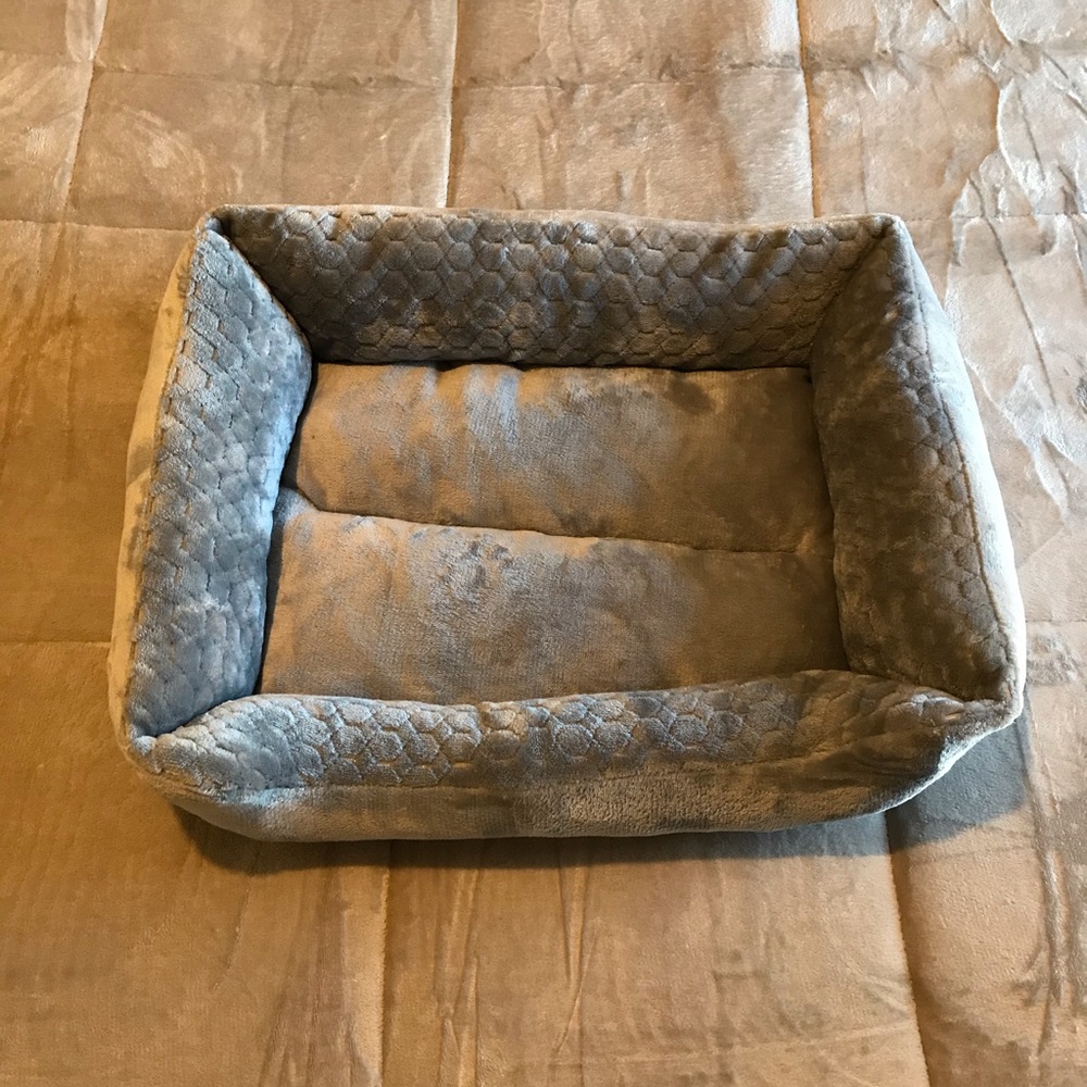 Small Pet Bed - Brand New